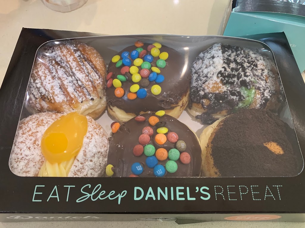 Daniel’s Donuts | restaurant | 37 McCombe St, Rosebud VIC 3939, Australia | 0395475950 OR +61 3 9547 5950