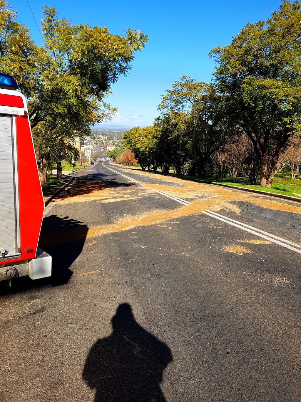 Fire and Rescue NSW Cowra Fire Station | fire station | 124 Kendal St, Cowra NSW 2794, Australia | 0263411624 OR +61 2 6341 1624