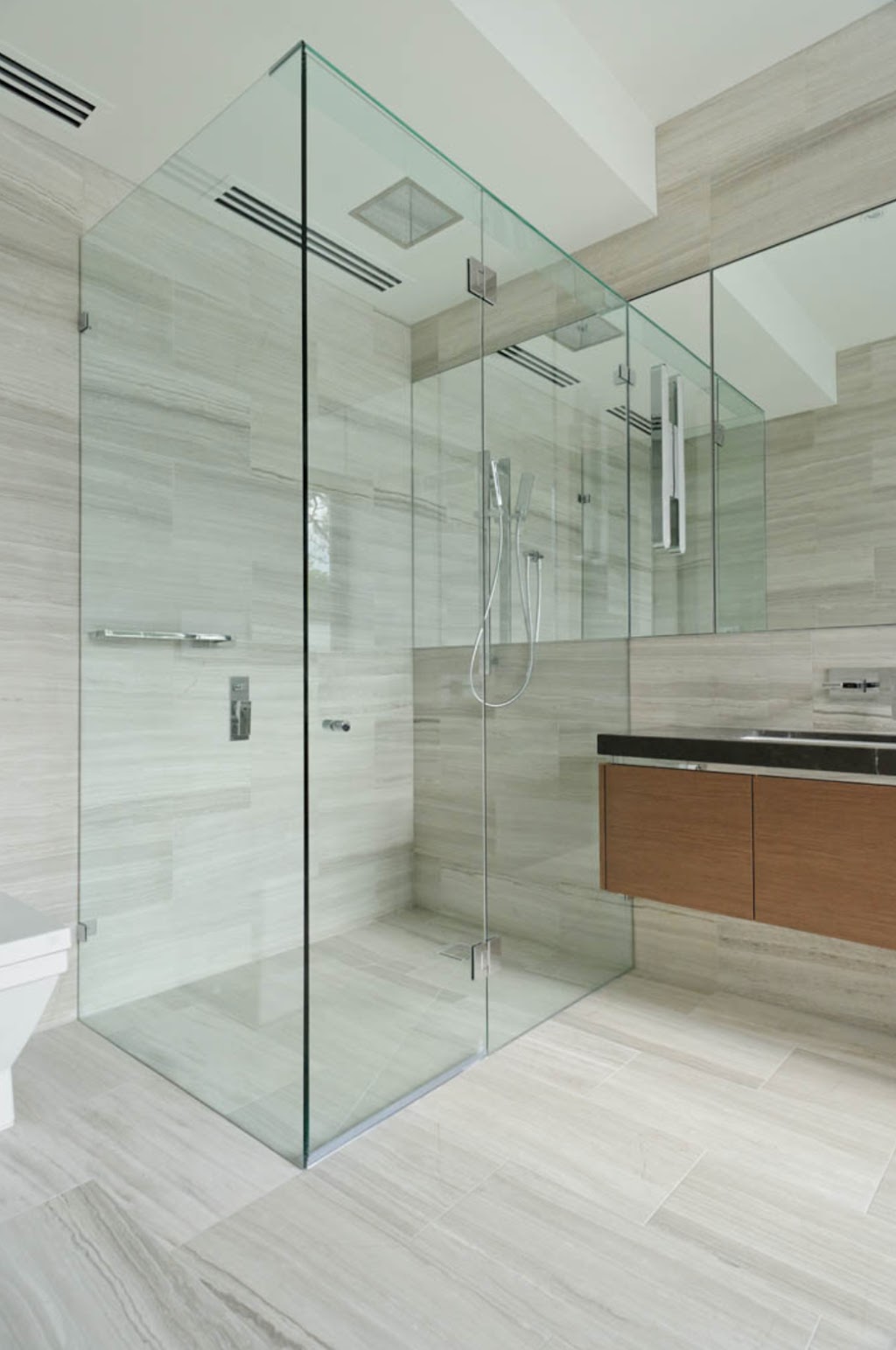 Wollongong Shower Screens | 18 Benjamin Rd, Mount Kembla NSW 2526, Australia | Phone: (02) 5022 3949