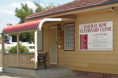 Railway Row Veterinary Clinic | 1 Station St, Emu Plains NSW 2750, Australia | Phone: (02) 4735 3268