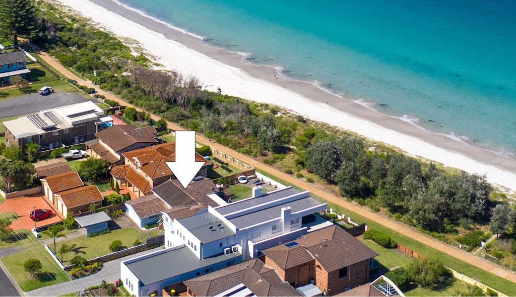 Bella Blu Beach House Vincentia | 126 Elizabeth Dr, Vincentia NSW 2540, Australia | Phone: (203) 803-8322