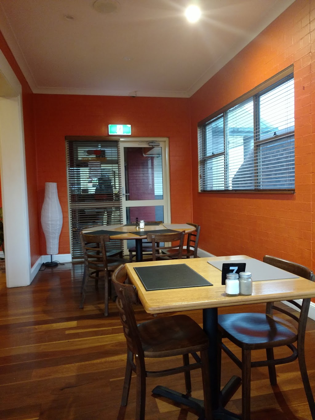 Bomaderry Hotel | restaurant | 71 Meroo St, Bomaderry NSW 2541, Australia | 0244212146 OR +61 2 4421 2146