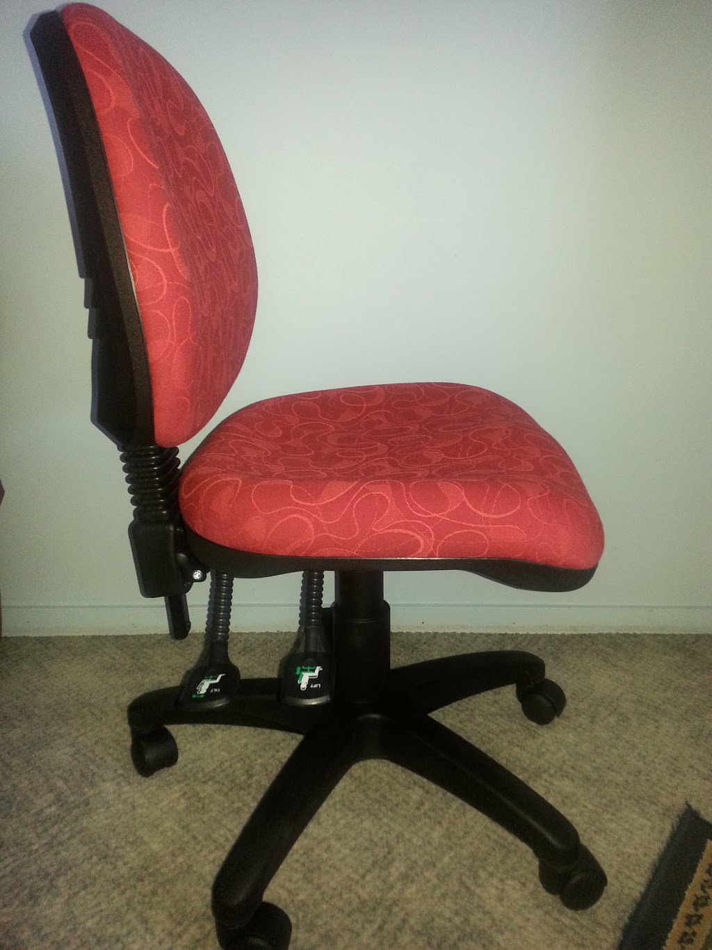 Qld Office Chair Repair | 41 Pidgeon Dr, Deception Bay QLD 4508, Australia | Phone: 0400 045 749