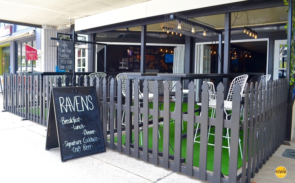 Ravens Lounge Bar | 55 Thomas Dr, Chevron Island QLD 4217, Australia | Phone: 0432 165 764