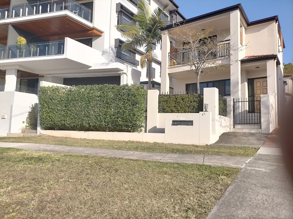 livinglawns and Maintenance | 95 Pradella Rd, Pozieres QLD 4352, Australia | Phone: 0414 697 775