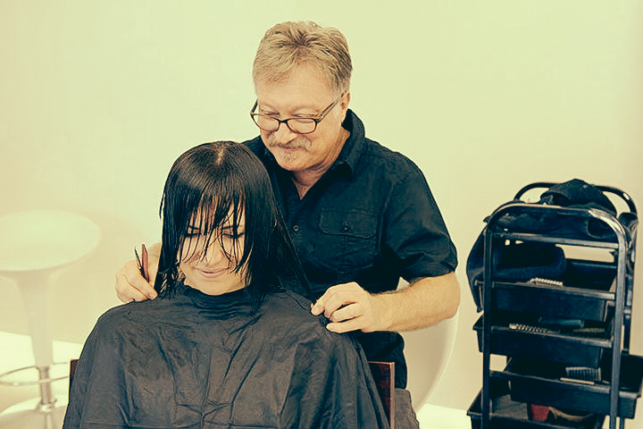 Darryl & Lewis Hairdressing | hair care | 125 Oxlade Dr, New Farm QLD 4005, Australia | 0476465576 OR +61 476 465 576