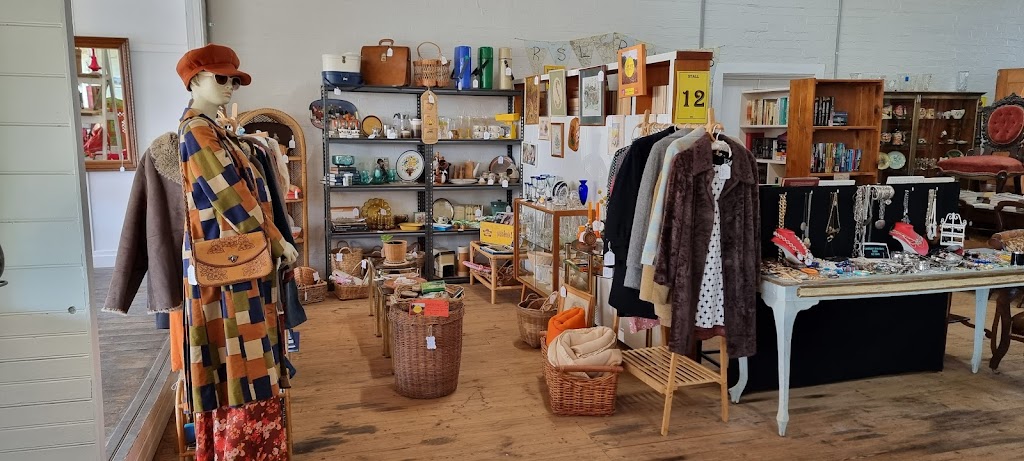 Elmore Vintage Emporium | 18 Cardwell St, Elmore VIC 3558, Australia | Phone: 0493 674 143