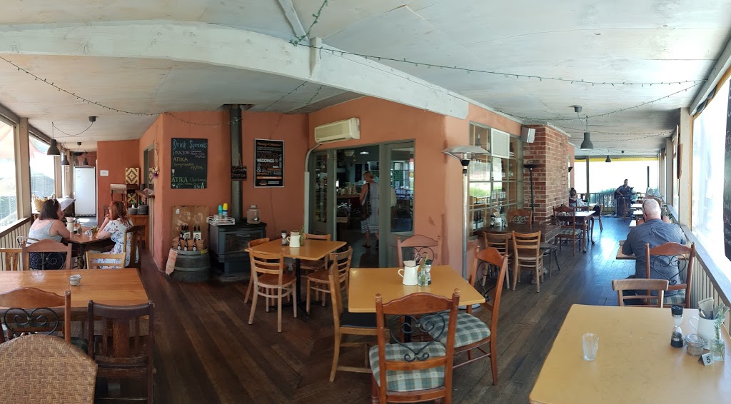 Dark Horse Cafe, Wine & Produce | cafe | 765 Eltham-Yarra Glen Rd, Kangaroo Ground VIC 3097, Australia | 0397197518 OR +61 3 9719 7518