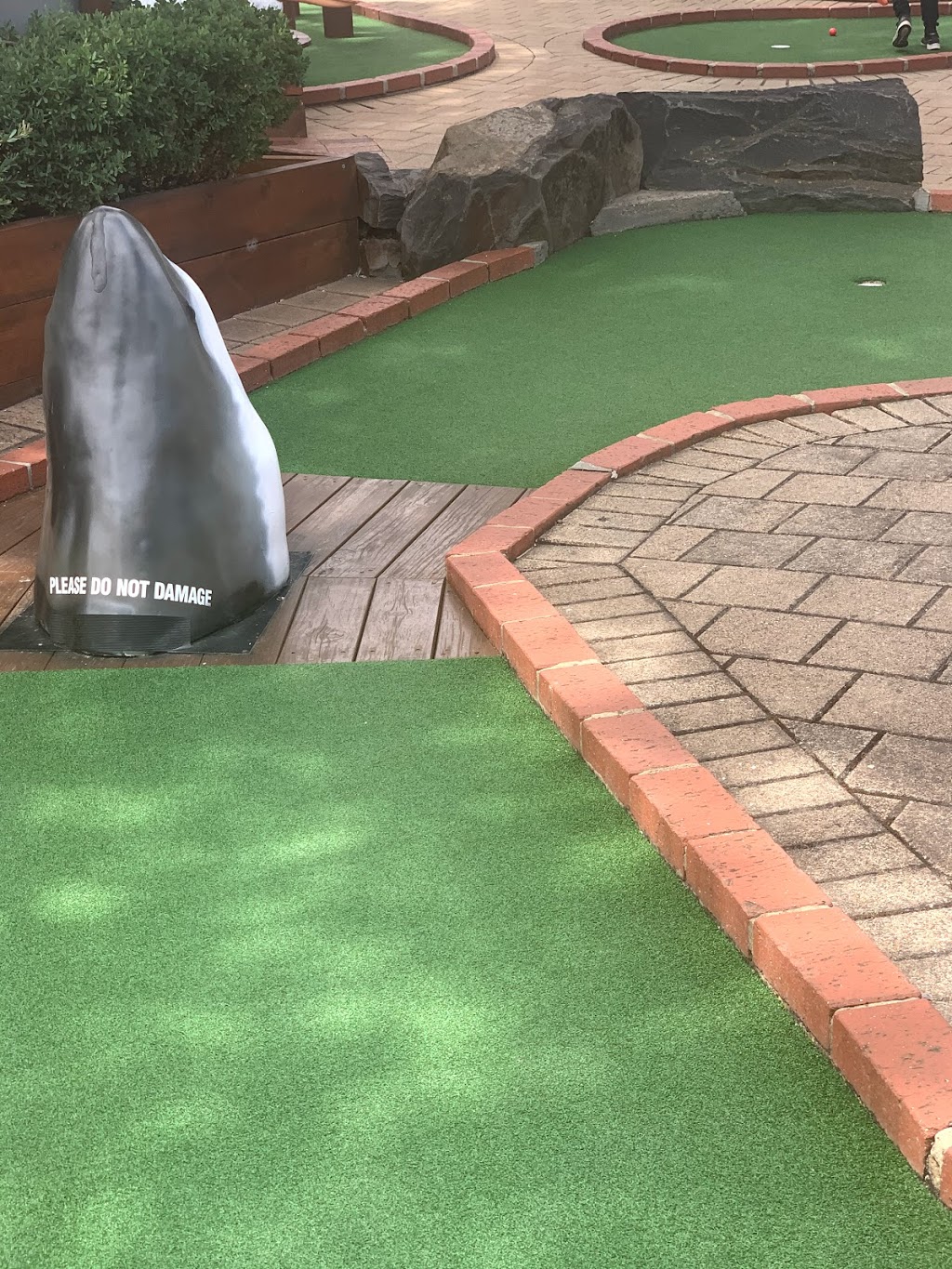The DUNES MINI GOLF PARK | 1 Esplanade, Victor Harbor SA 5211, Australia | Phone: 0407 187 267