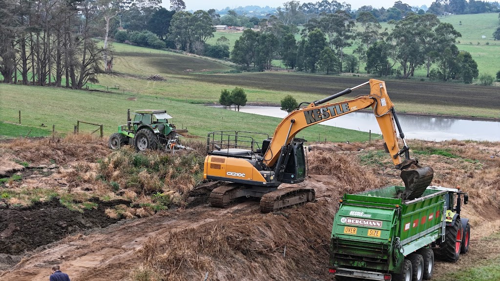 Kestle Harvesters | 251 Hunters Rd, Warragul South VIC 3821, Australia | Phone: 0499 113 522