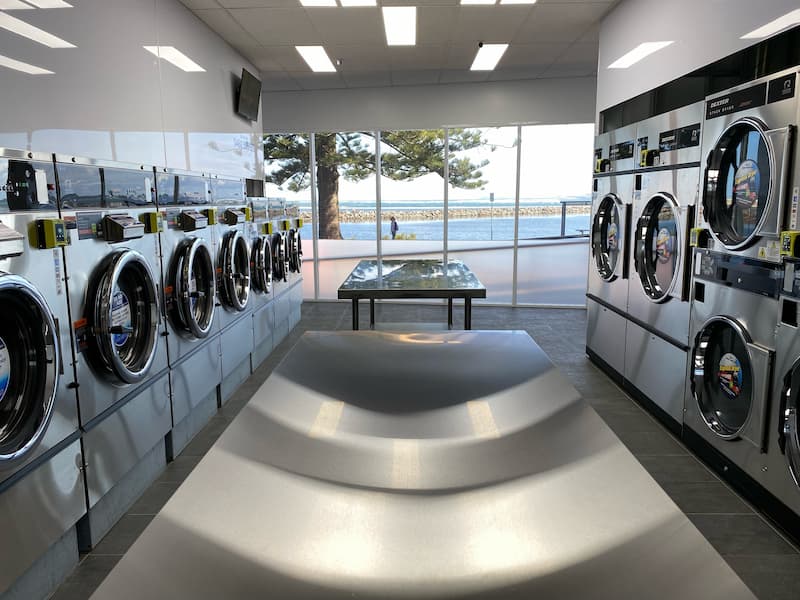 Ezy Laundrette Harrington | laundry | Shop 5/11 Beach St, Harrington NSW 2427, Australia | 0460555333 OR +61 460 555 333