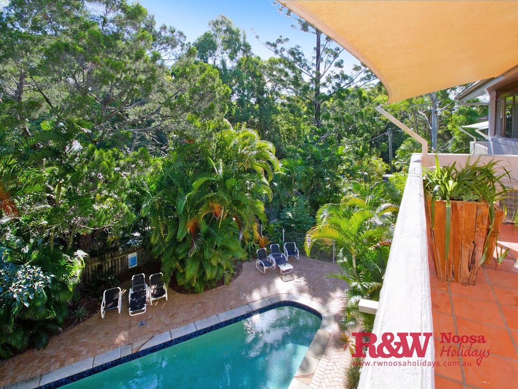 Tea Tree Apartment 9 - RW Noosa Holidays | 1 Mitti St, Noosa Heads QLD 4567, Australia | Phone: (07) 5448 0966