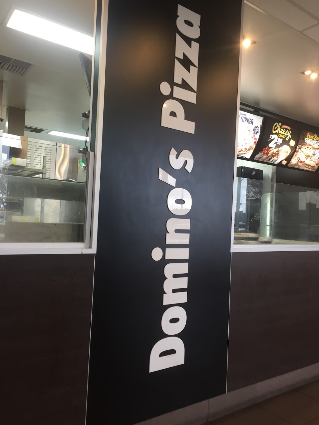 Dominos Pizza Sunbury | Shop 6/28-32 Gap Rd, Sunbury VIC 3429, Australia | Phone: (03) 9216 5920