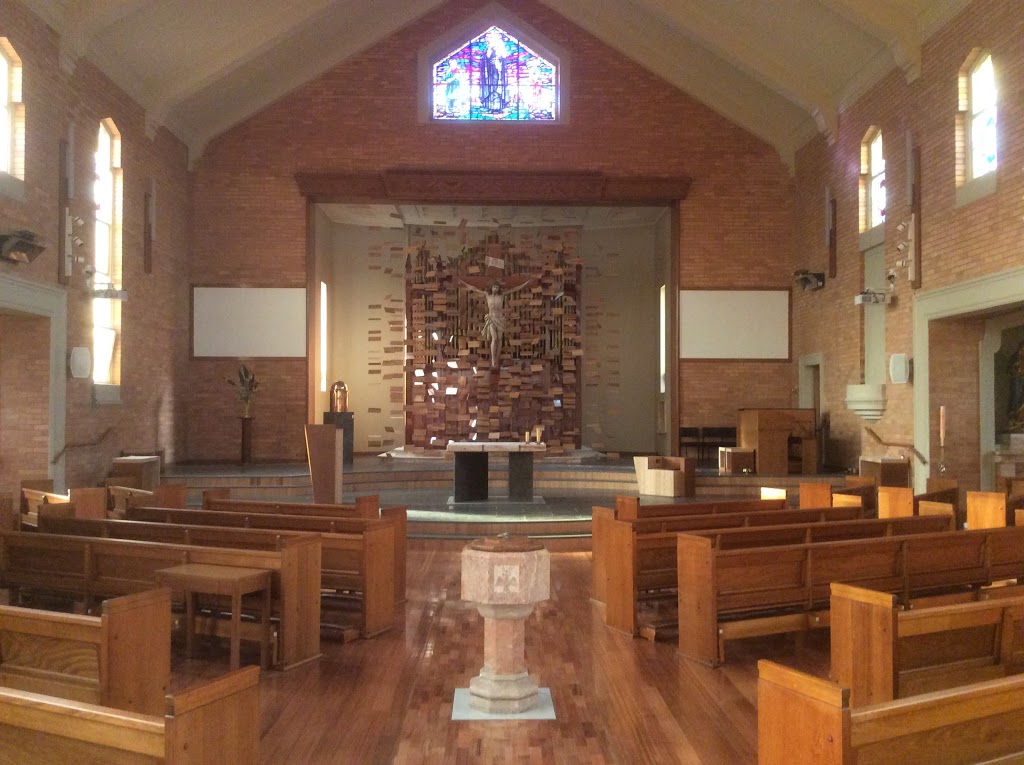 St. Vincent de Paul Catholic Church | church | The Crossway & Woodland Street, Strathmore VIC 3041, Australia | 0394128460 OR +61 3 9412 8460