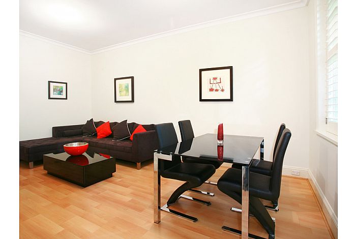 Uptown Apartments | lodging | 1/8 St Neot Ave, Potts Point NSW 2011, Australia | 0283119274 OR +61 2 8311 9274