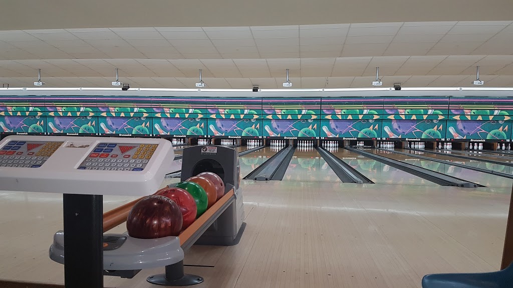 ZONE BOWLING Tuggeranong | 76 Cowlishaw St, Greenway ACT 2900, Australia | Phone: 1300 368 067