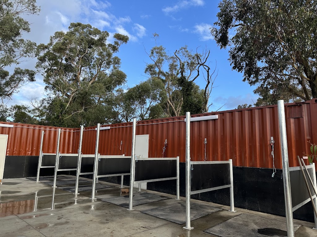Sandusky Lodge | 13 Barakee Rd, Peats Ridge NSW 2250, Australia | Phone: 0408 397 933