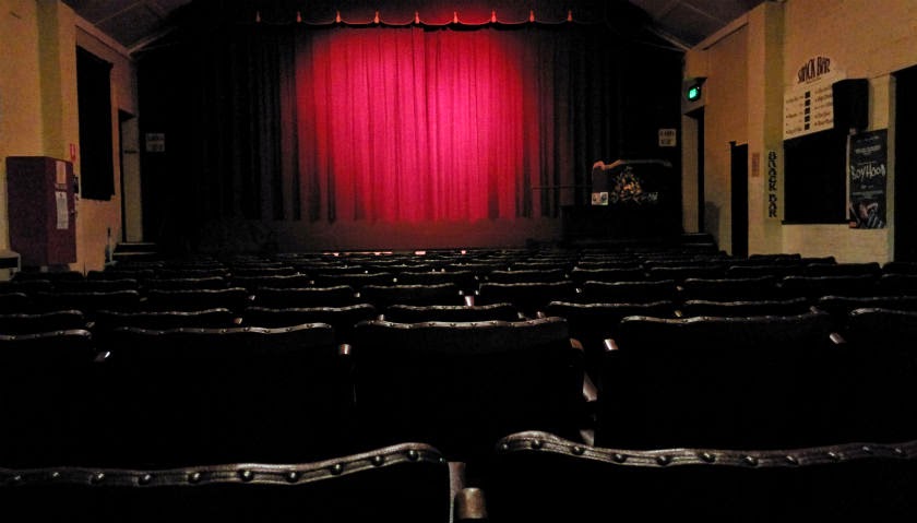 Mount Vic Flicks | movie theater | 2A Harley Ave, Mount Victoria NSW 2786, Australia | 0247871577 OR +61 2 4787 1577