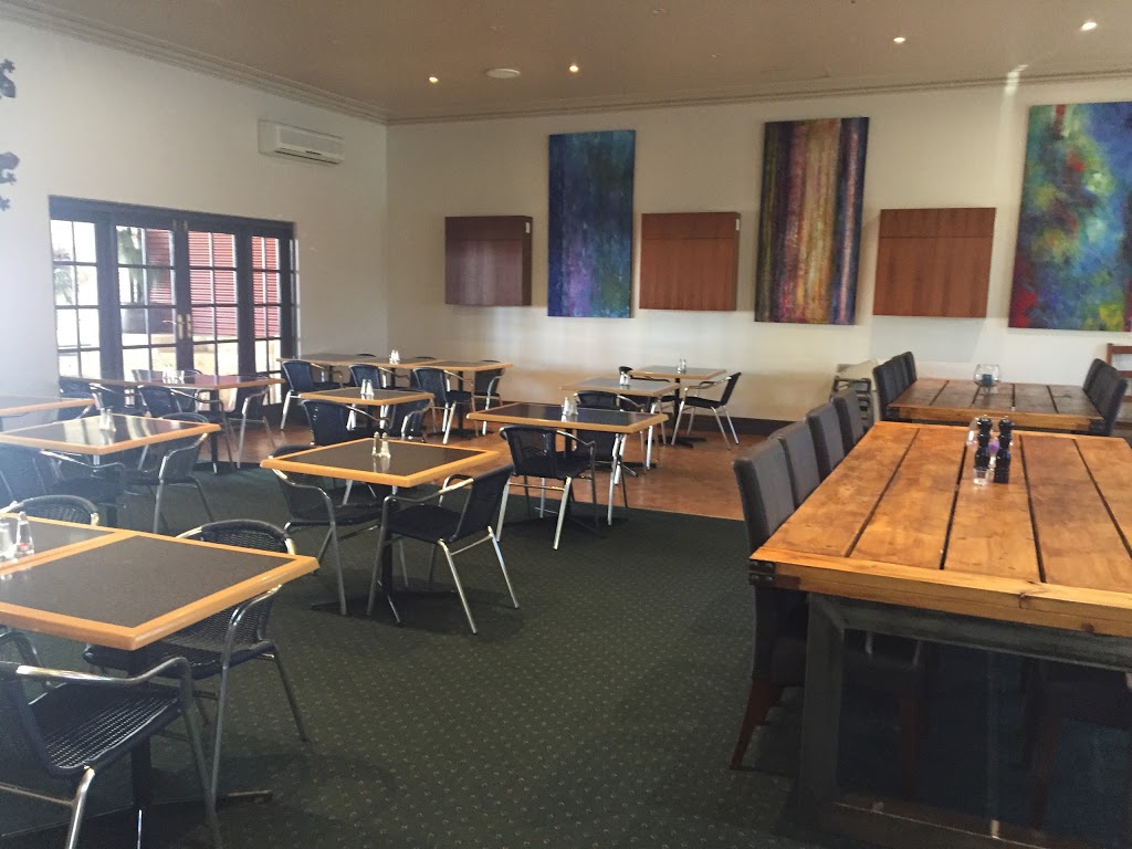 Federal Hotel | lodging | 47/49 Throssell St, Collie WA 6225, Australia | 0897342010 OR +61 8 9734 2010