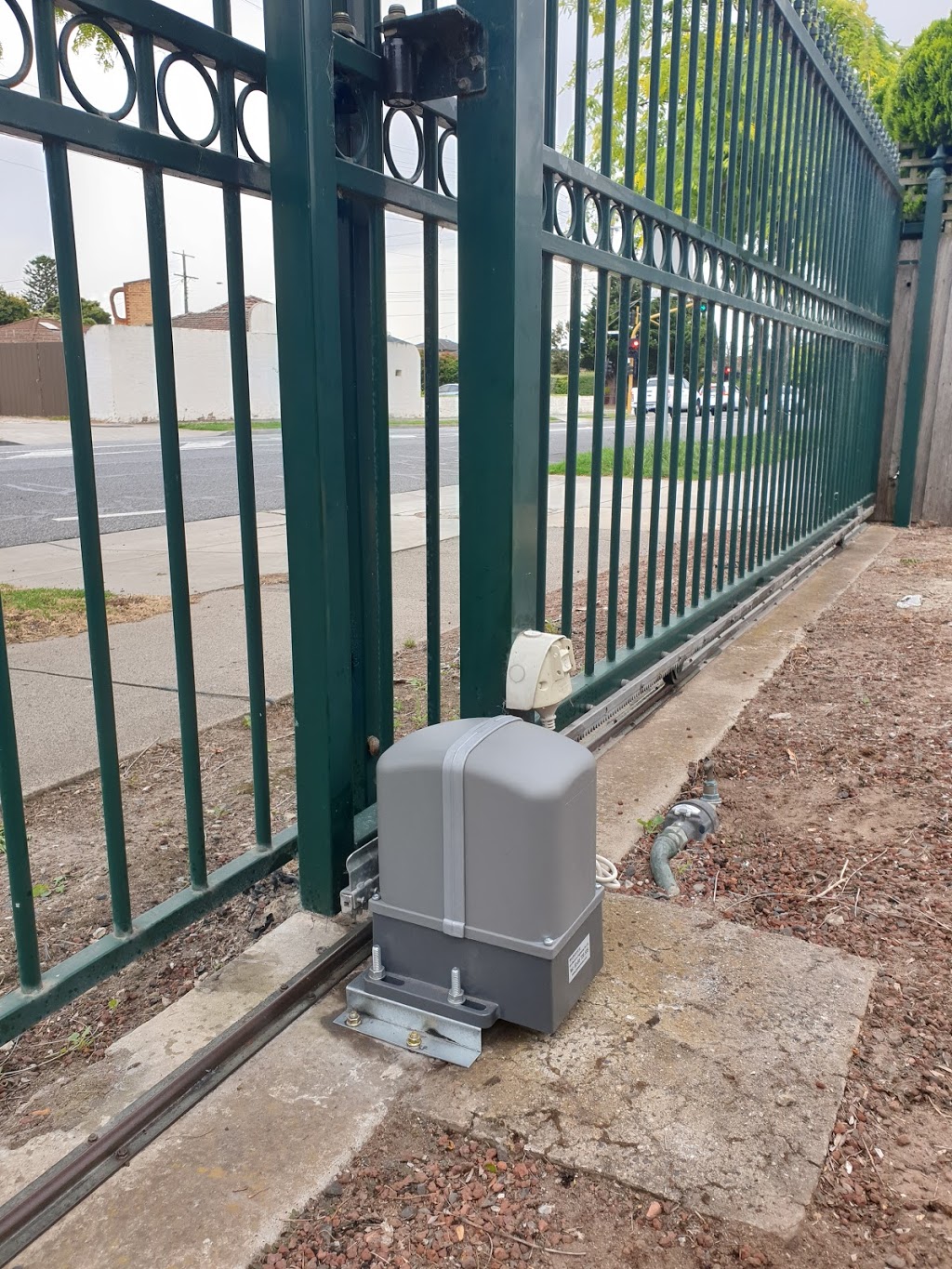 Australian Automatic Gates | 14 Odette Way, South Morang VIC 3752, Australia | Phone: 0492 330 000