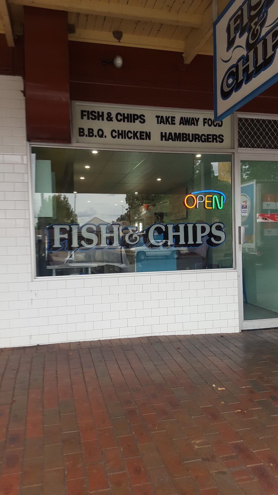 Coona Fish Shop | restaurant | 66 John St, Coonabarabran NSW 2357, Australia | 0268421618 OR +61 2 6842 1618