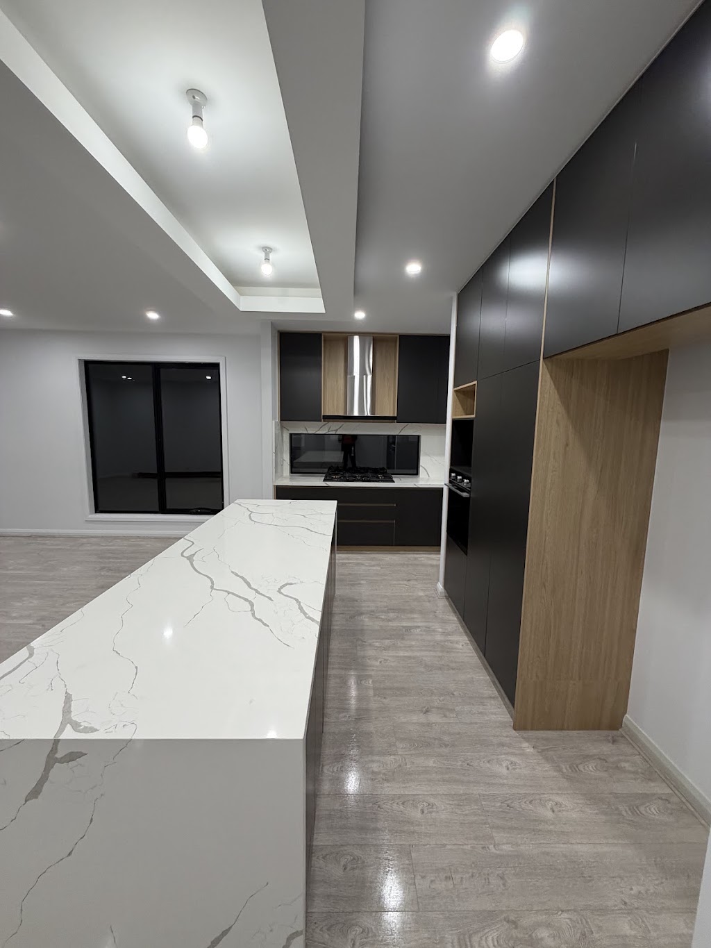 Right Cleaning Service | 56 Tyndall St, Cranbourne East VIC 3977, Australia | Phone: 0478 862 494