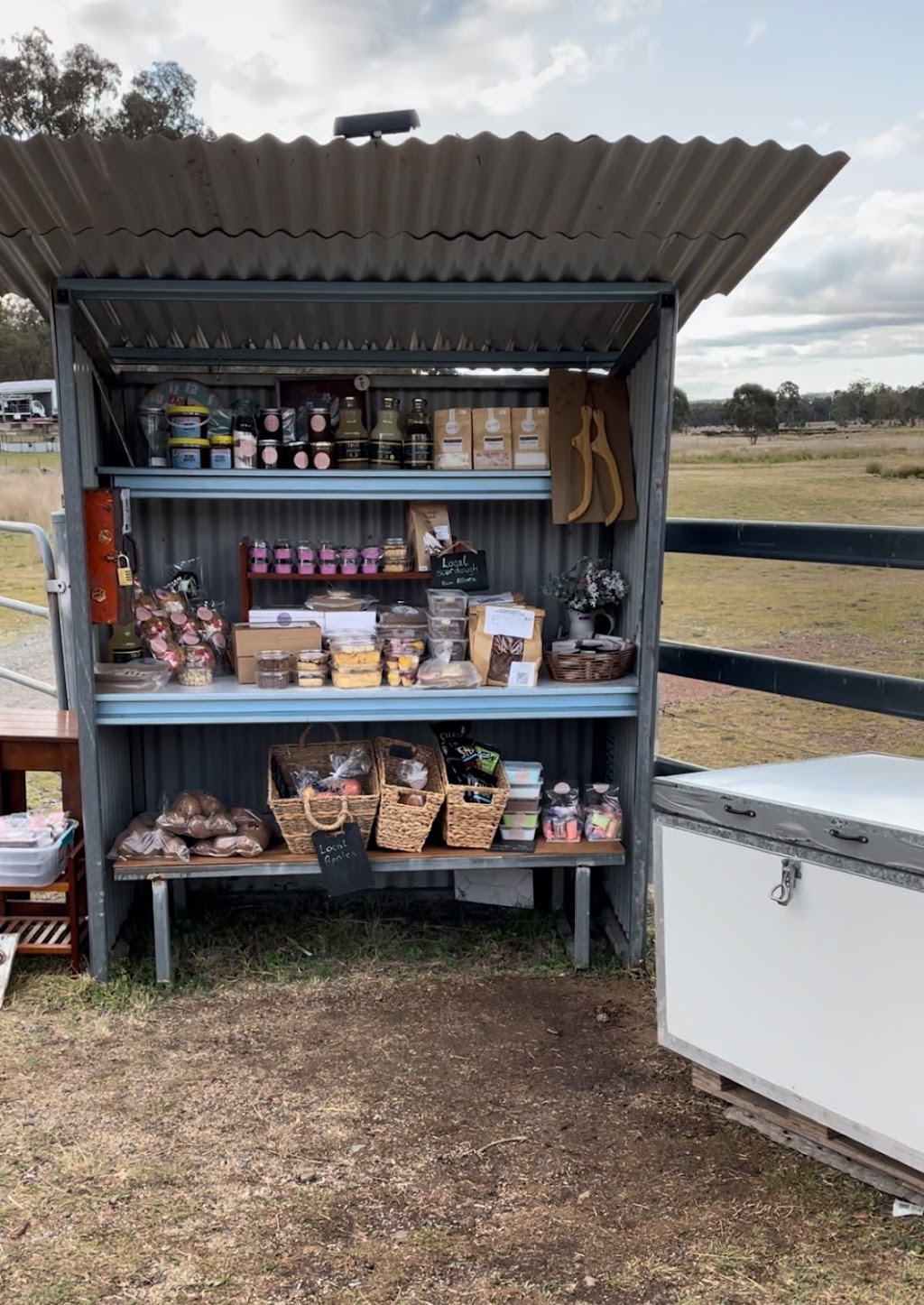 Bakery Farm Stand | 15714 Cunningham Hwy, Cunningham QLD 4370, Australia | Phone: 0458 089 902