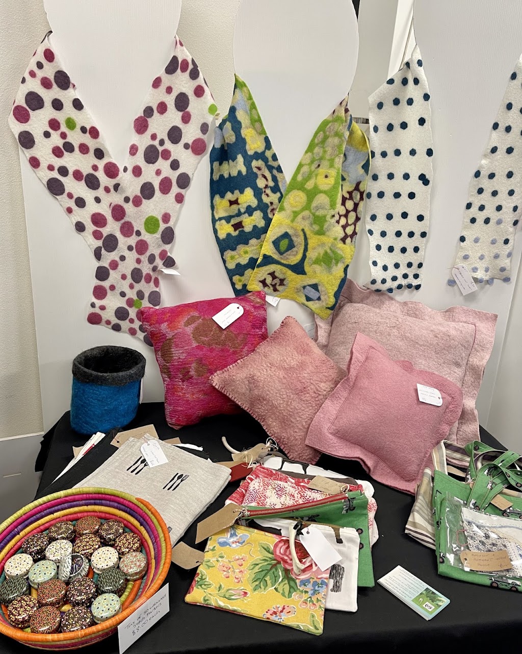 Southern Fibre Artists | Level 1/90 Karimbla Rd, Miranda NSW 2228, Australia | Phone: 0419 273 193