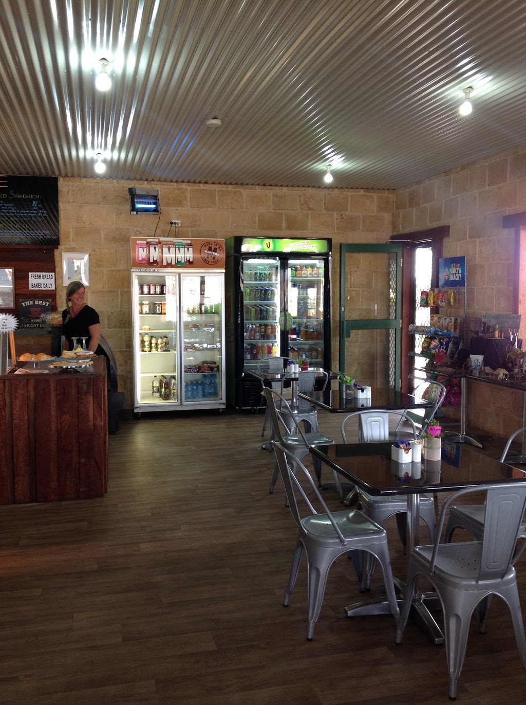 Sams Diner | 4 Marlock St, Frankland River WA 6396, Australia | Phone: (08) 9855 2333