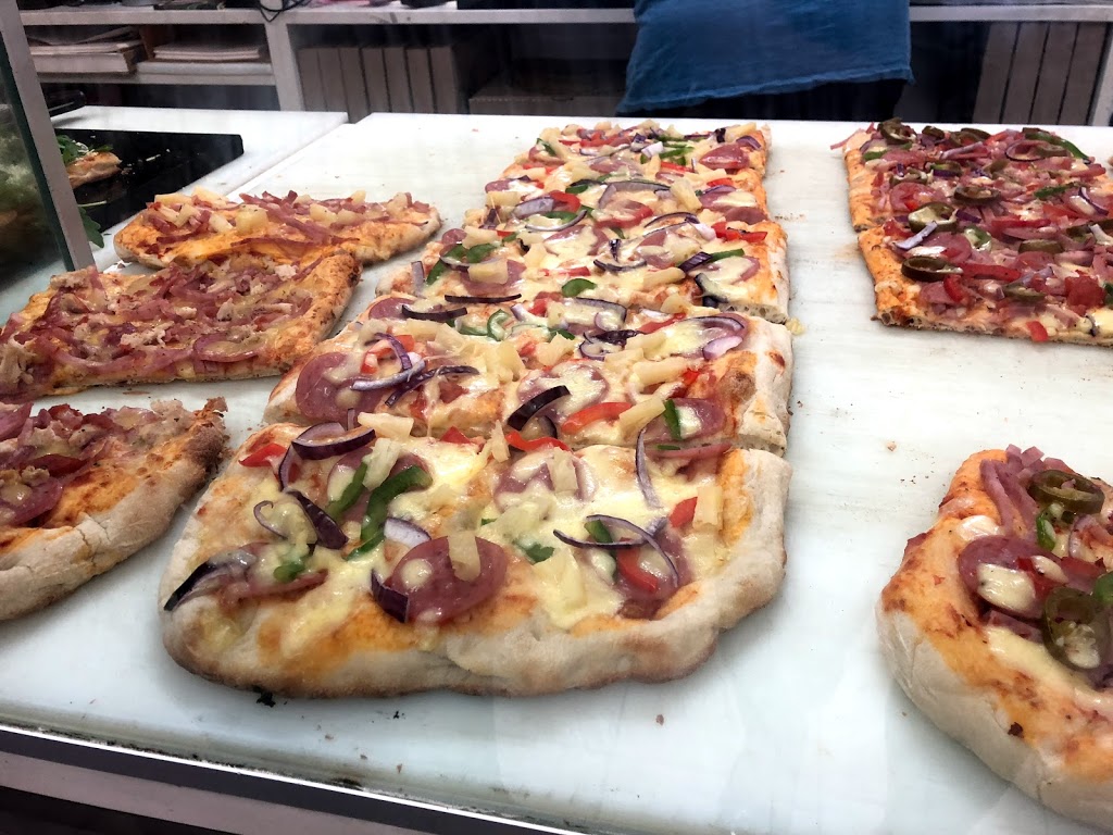 Mr Pagnotta Pizza By The Slice | restaurant | 4 Frobisher Road, Osborne Park WA 6017, Australia | 0894443633 OR +61 8 9444 3633
