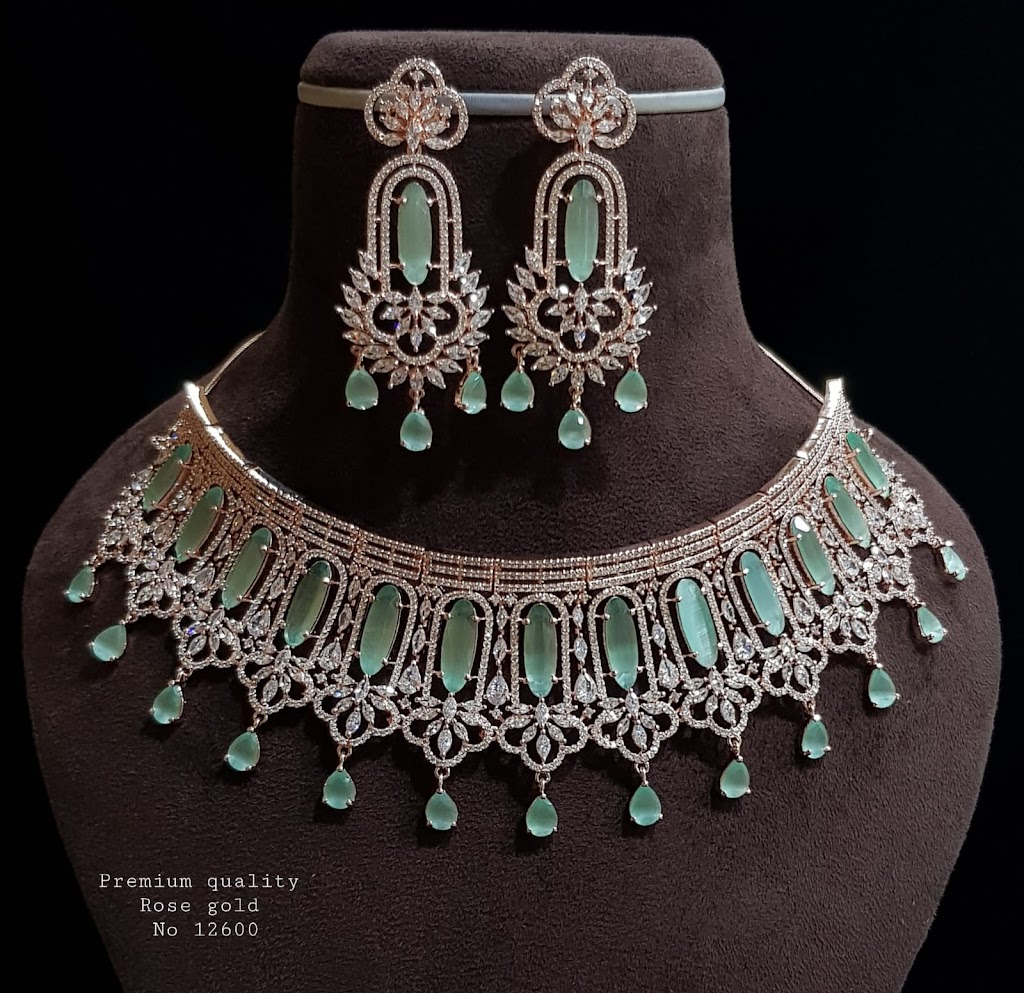 Shilpa Fashion and Jewellery Collection (122 Bondi Parade) Opening Hours