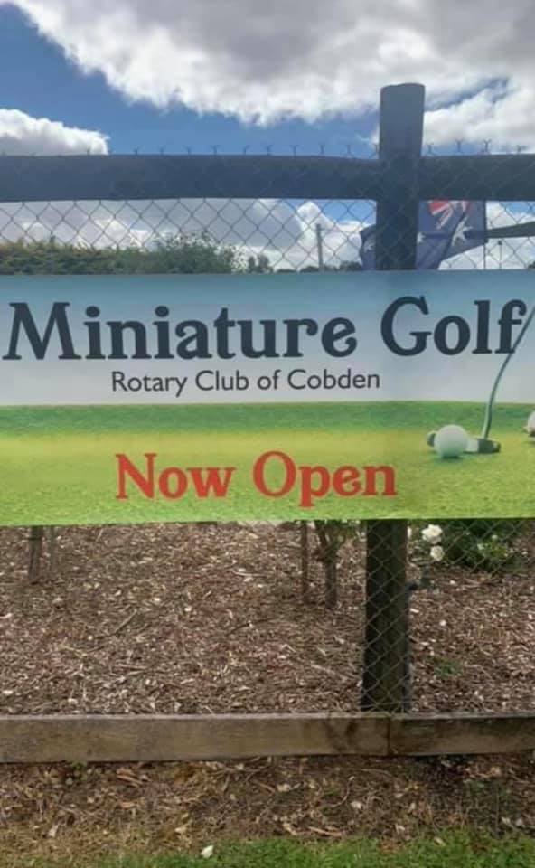 Cobden Mini Golf | 29 Grayland St, Cobden VIC 3266, Australia | Phone: 0439 079 098