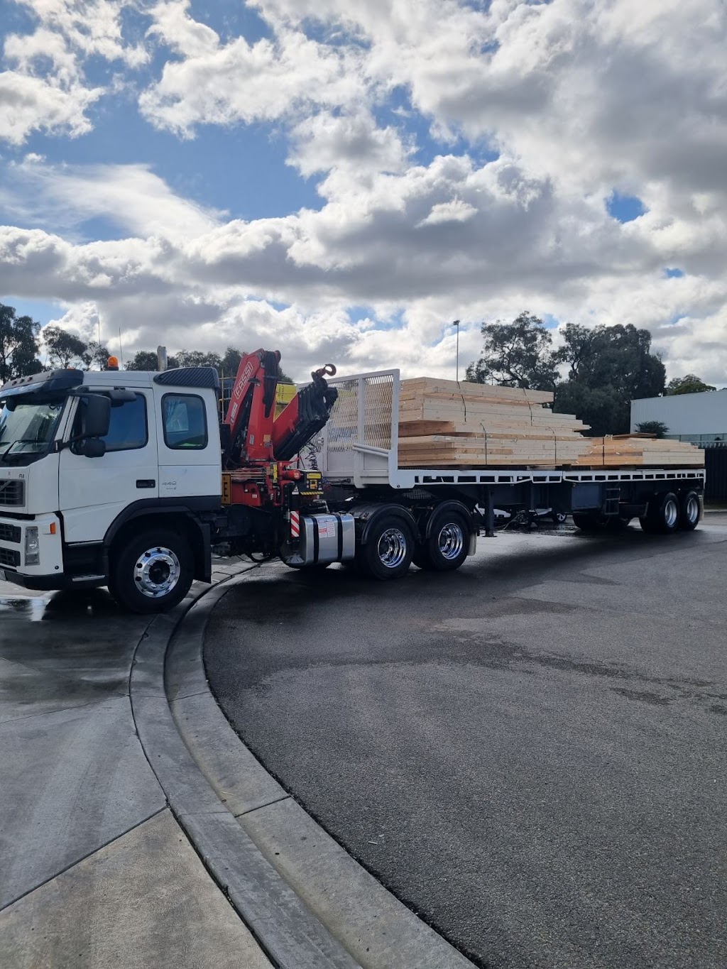 Phillips hook and haul | 30 Selby Rd, Woori Yallock VIC 3139, Australia | Phone: 0435 117 609