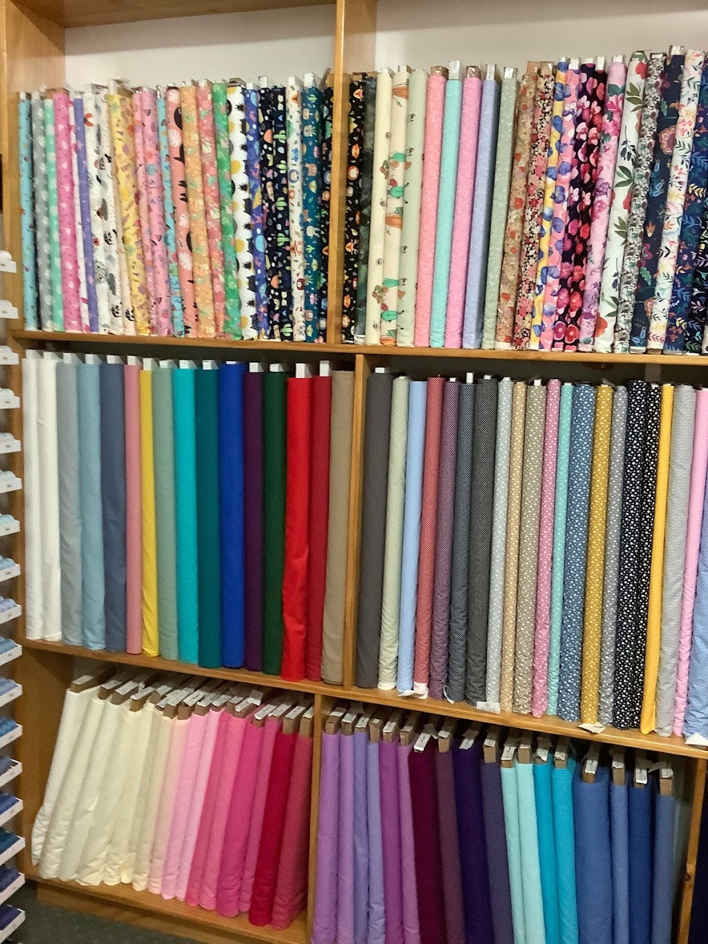 Handa Crafts and Curtains | 10 Wilga St, Gulargambone NSW 2828, Australia | Phone: 0484 899 472