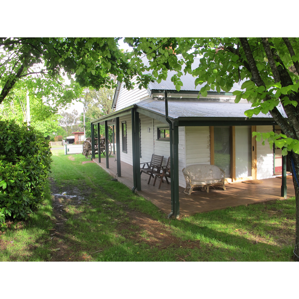 Lynden Cottage | lodging | 33 Market St, Trentham VIC 3458, Australia | 0417018156 OR +61 417 018 156