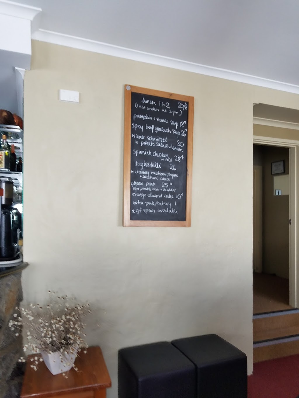 Guthega Inn | cafe | 57 Mount Tate Road, Guthega NSW 2627, Australia | 0264575383 OR +61 2 6457 5383