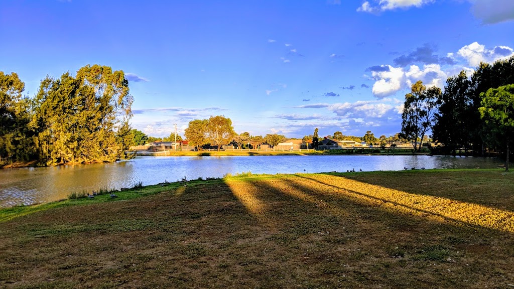 Arthur Westlake Memorial Reserve | park | Bulmans Rd, Melton West VIC 3337, Australia | 0397477200 OR +61 3 9747 7200