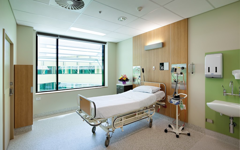 Robina Hospital | hospital | 2 Bayberry Ln, Robina QLD 4226, Australia | 0756686000 OR +61 7 5668 6000