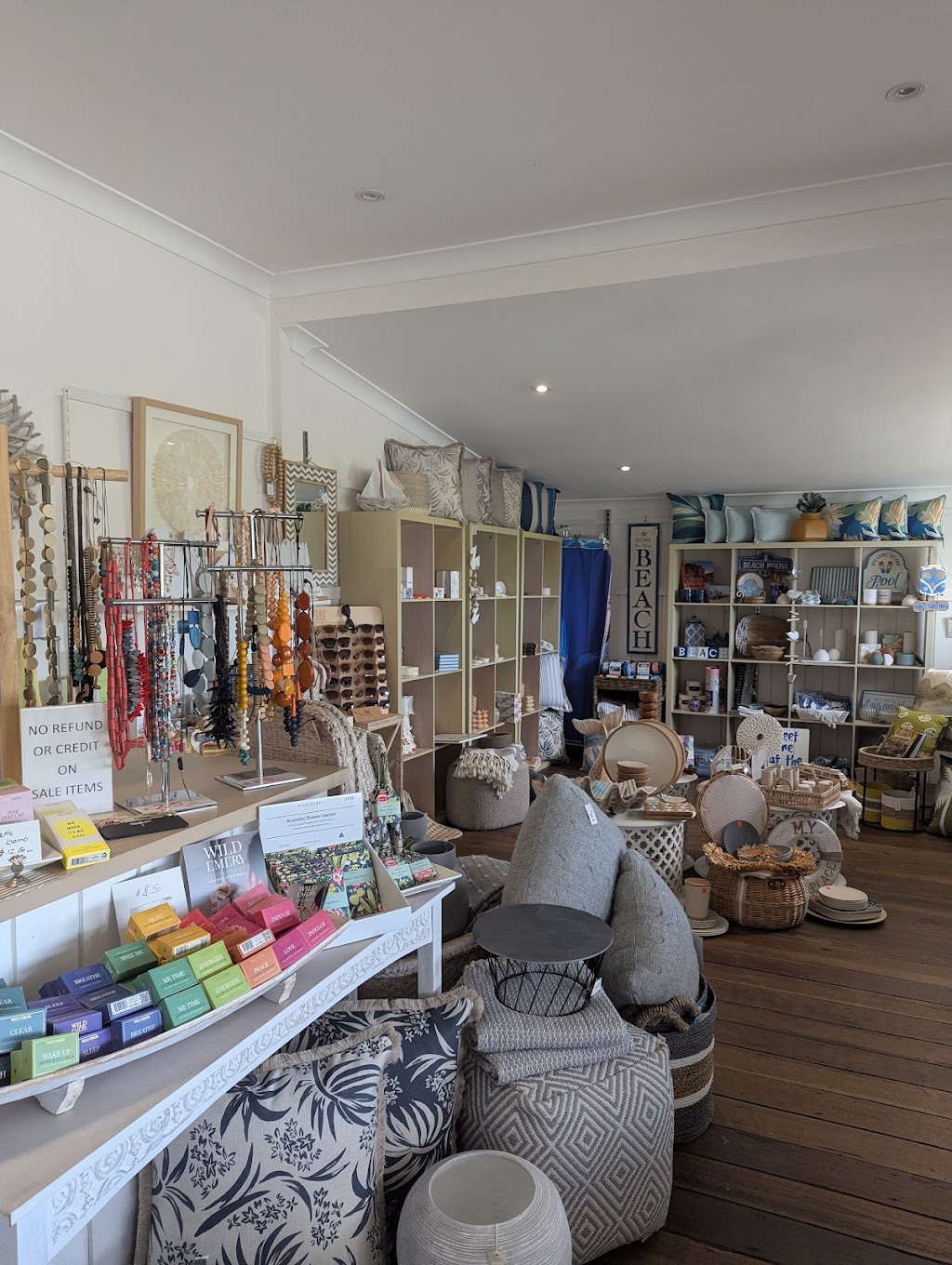 Mermaids of Bermagui | 3 Wallaga Lake Rd, Bermagui NSW 2546, Australia | Phone: 0401 558 358