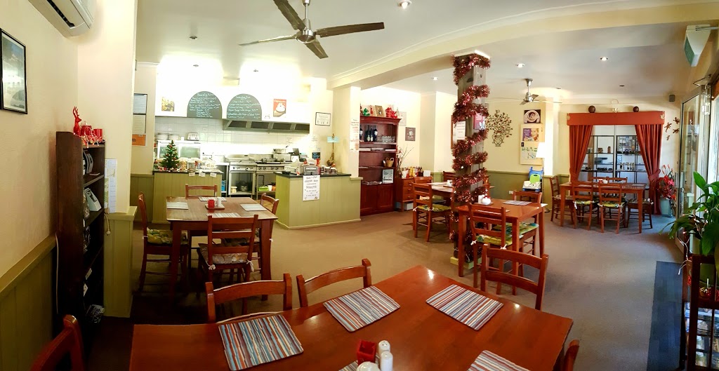 Bellas Cafe | 231 Great Alpine Rd, Harrietville VIC 3741, Australia | Phone: (03) 5759 2781