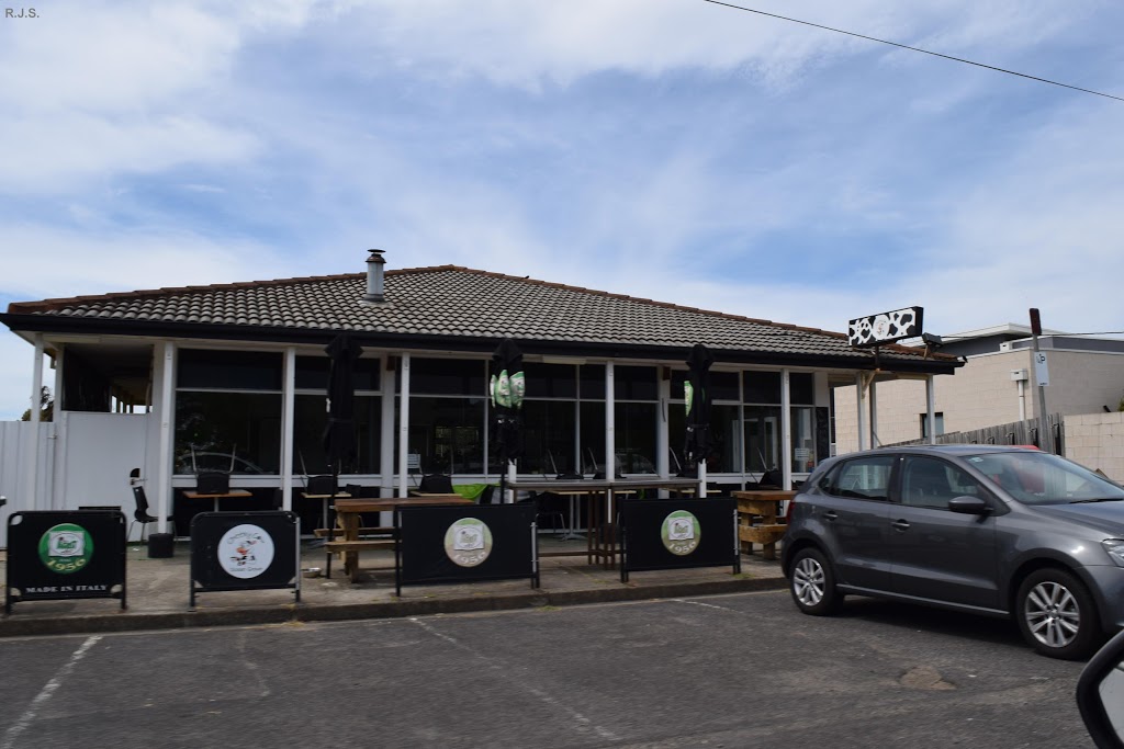 Cheeky Cow | restaurant | 131 Ocean Trwy, Ocean Grove VIC 3226, Australia | 0352551677 OR +61 3 5255 1677