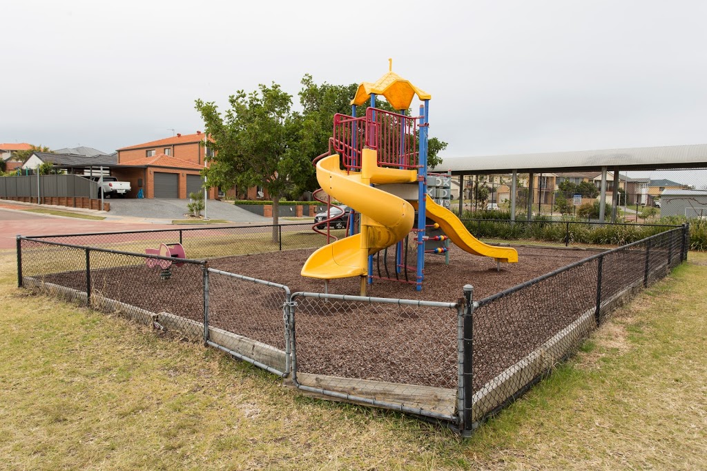 Redhead Winderhouse Playground |  | 1 Geraldton Dr, Redhead NSW 2290, Australia | 0249210333 OR +61 2 4921 0333