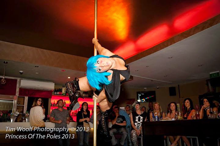 MAD HATTERS Aerial Acro & Pole Dance Studio | gym | 4/268 Beach Rd, Batehaven NSW 2536, Australia | 0413095867 OR +61 413 095 867