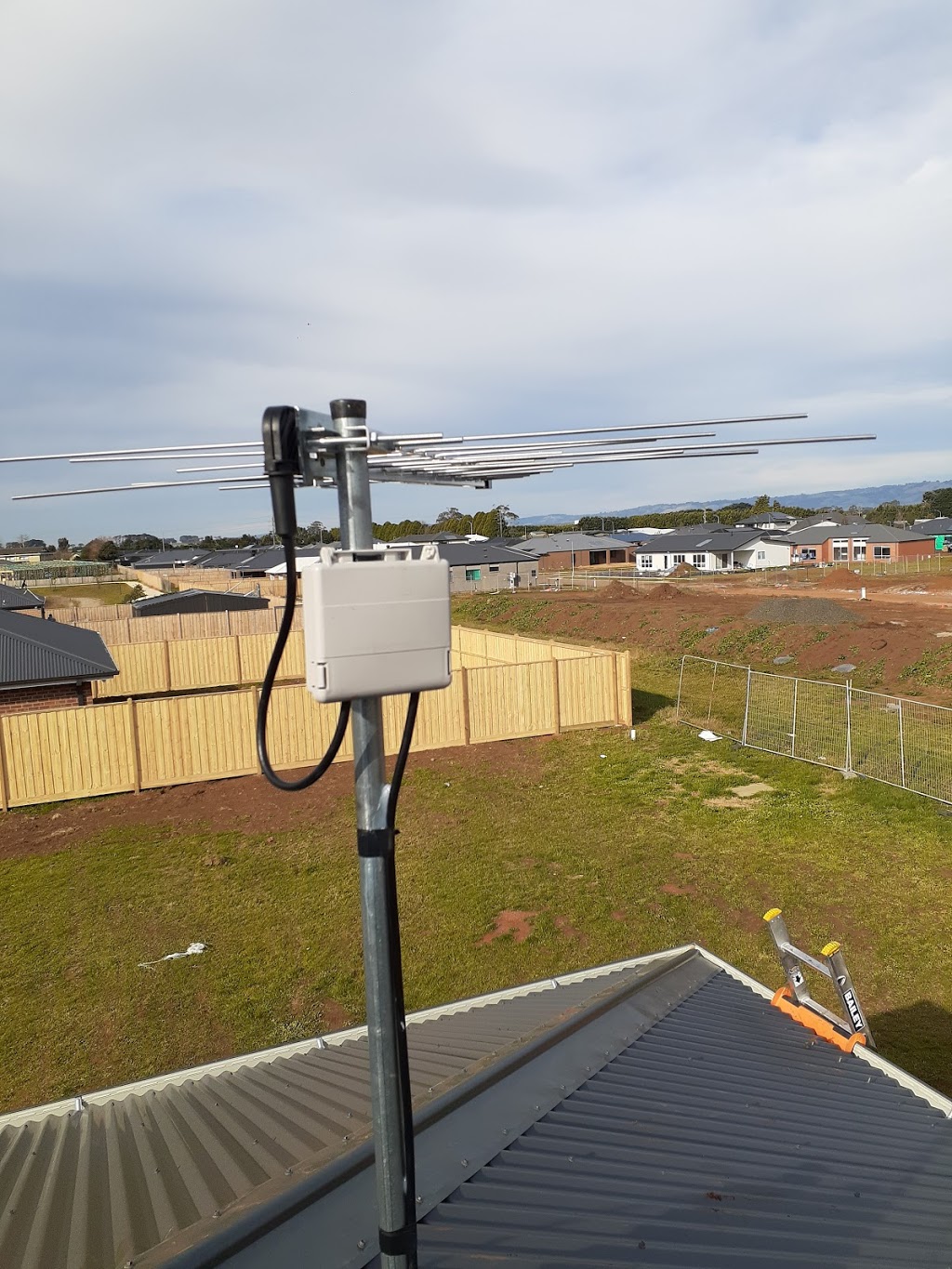 Warragul Antennas | 45 Albert St, Warragul VIC 3820, Australia | Phone: 0492 978 828