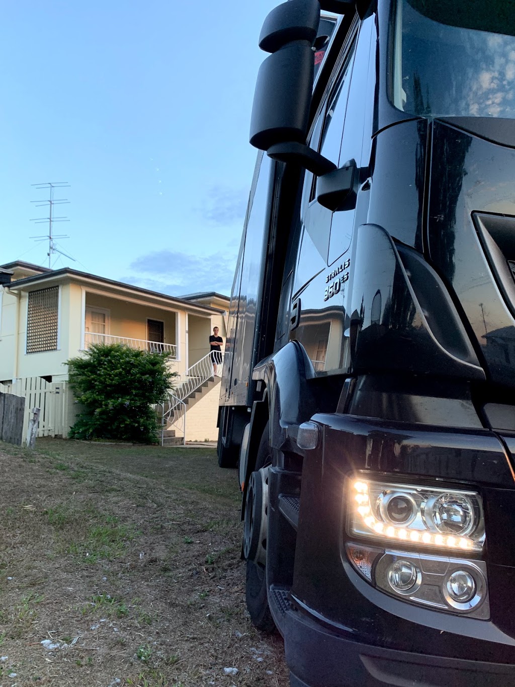 GOLD COAST MOVES | moving company | 26 Waters Rd, Bonogin QLD 4213, Australia | 1300793789 OR +61 1300 793 789