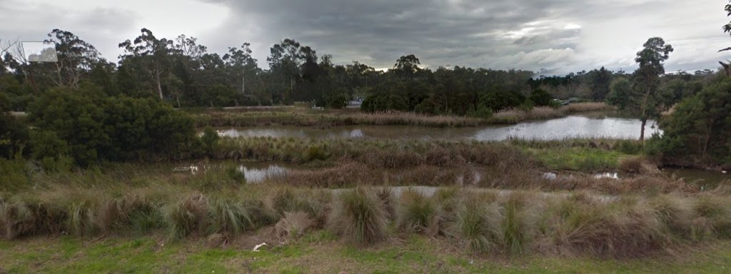 Reed Lakes | 16 Beaconsfield-Emerald Rd, Beaconsfield VIC 3807, Australia