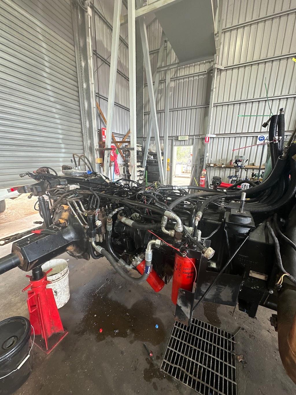 Dusten Ag | 17 Canterbury Rd, Emerald QLD 4720, Australia | Phone: 0497 545 568