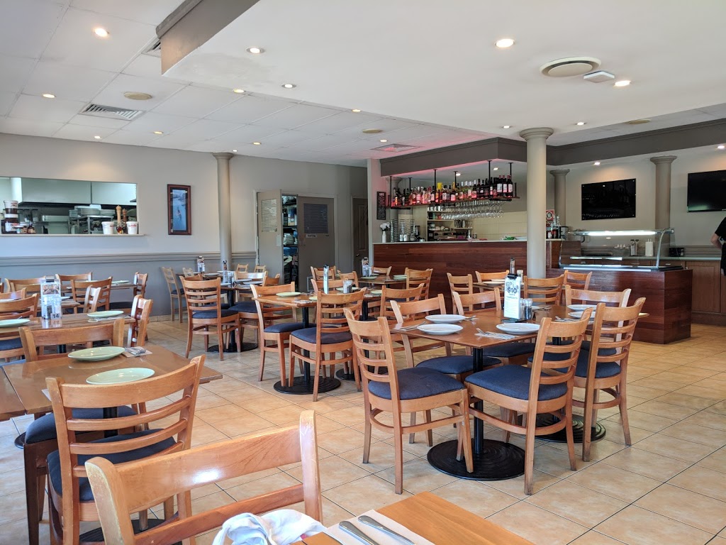 Nunzios Italian | restaurant | 2/216 Farnham Rd, Quakers Hill NSW 2768, Australia | 0296261389 OR +61 2 9626 1389