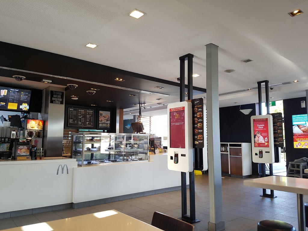 McDonalds Bonnyrigg | Cnr Elizabeth Drive &, Smithfield Rd, Bonnyrigg NSW 2177, Australia | Phone: (02) 9610 9011