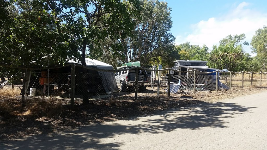 Funny Dunny Campground | rv park | 246 Wunjunga Rd, Wunjunga QLD 4806, Australia